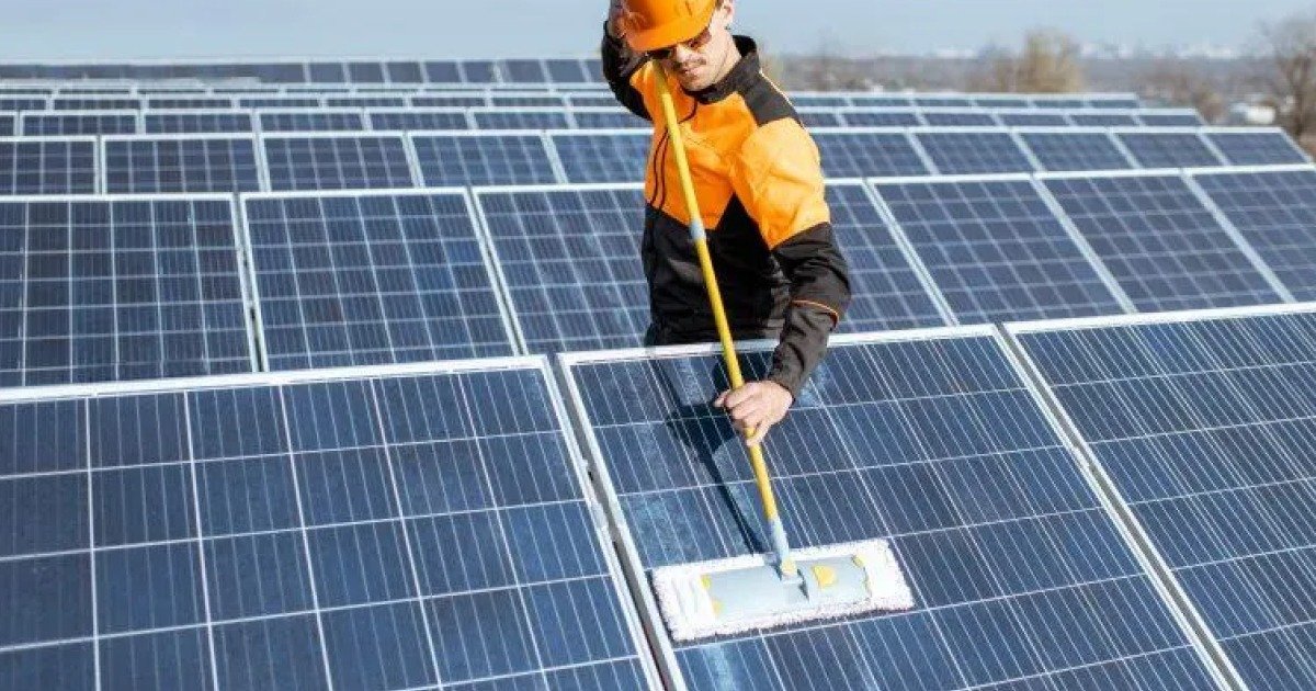 Solar rooftop panel cleaning for improved system efficiency